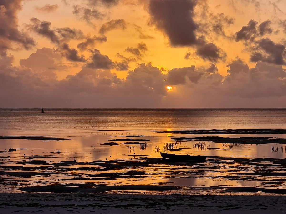 Beachfront Villa Ladha Ya Zanzibar Jambiani  Eksteriør billede