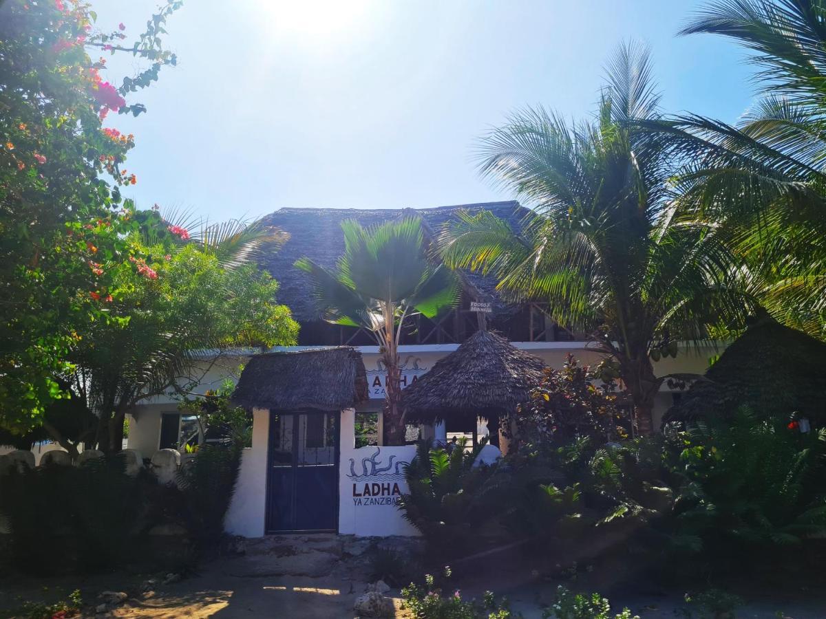 Beachfront Villa Ladha Ya Zanzibar Jambiani  Eksteriør billede