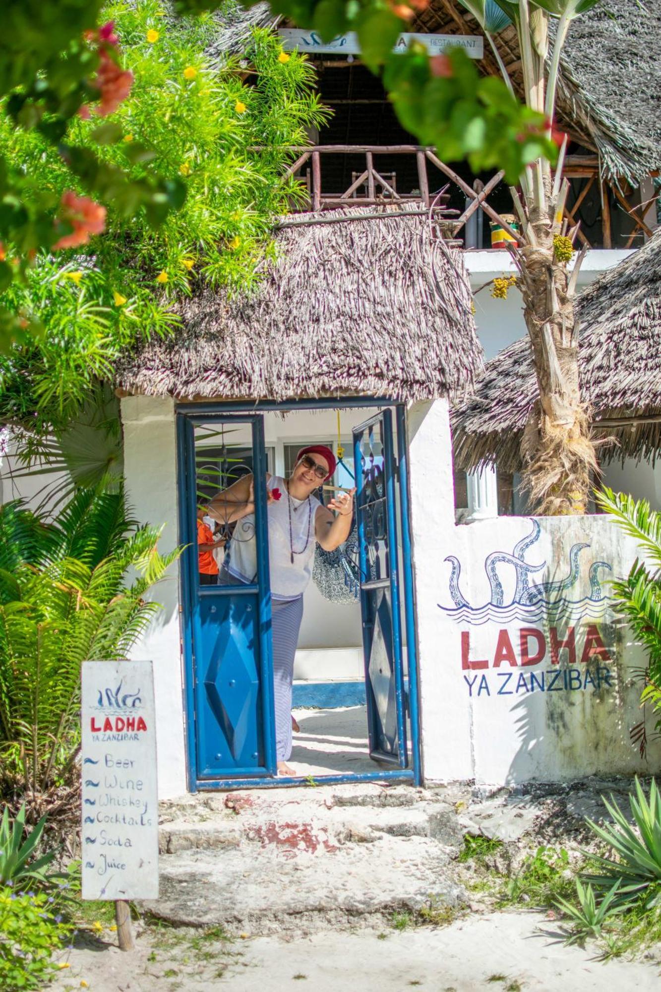 Beachfront Villa Ladha Ya Zanzibar Jambiani  Eksteriør billede