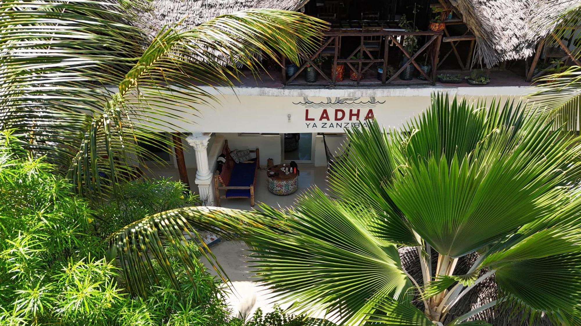 Beachfront Villa Ladha Ya Zanzibar Jambiani  Eksteriør billede